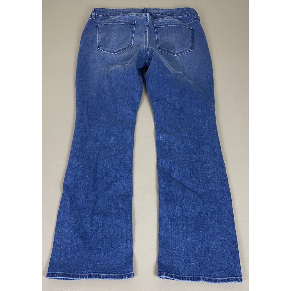 Old Navy Jeans Women's Size 16‎ Mid Rise Wow Bootcut Blue Medium Wash Denim - Picture 10 of 11